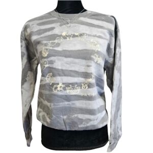 BDG Gray and White Sweatshirt